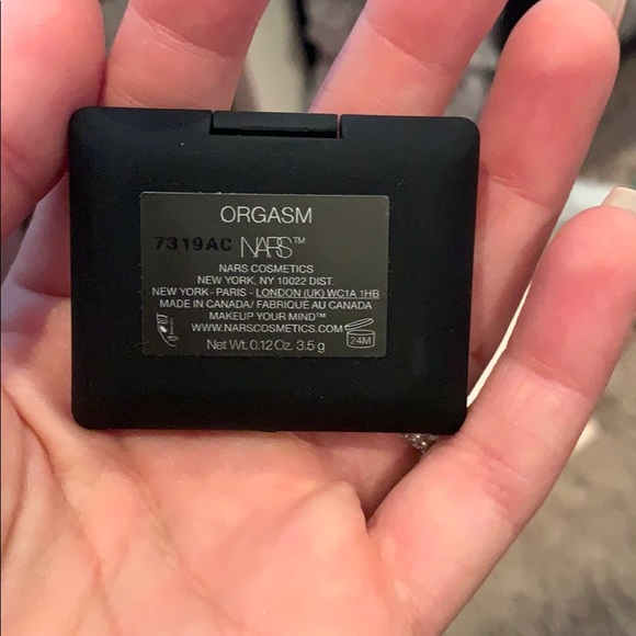 Makeup - Picture 2 of 5